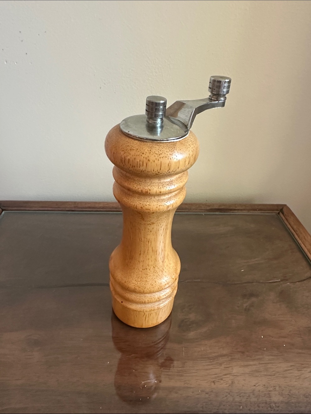 Vintage Mr Dudley Wooden Pepper Mill Grinder in Natural Wood Finish